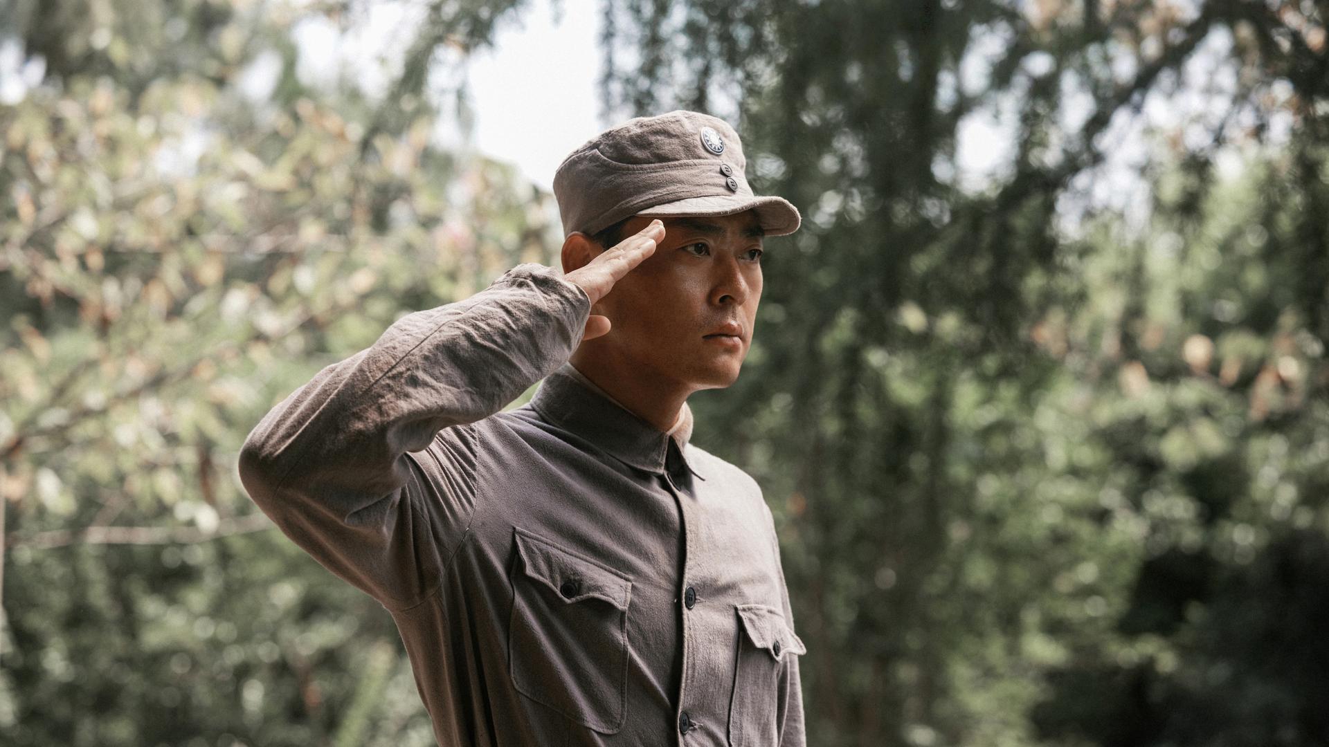 对话丨导演白涛：以弹孔为铭，镌刻革命年代的信仰重量