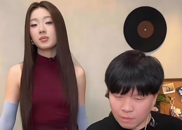 李健当年最担心的事还是发生了
他亲手捧出的“最干净嗓音”单依纯，离开他后竟被常石