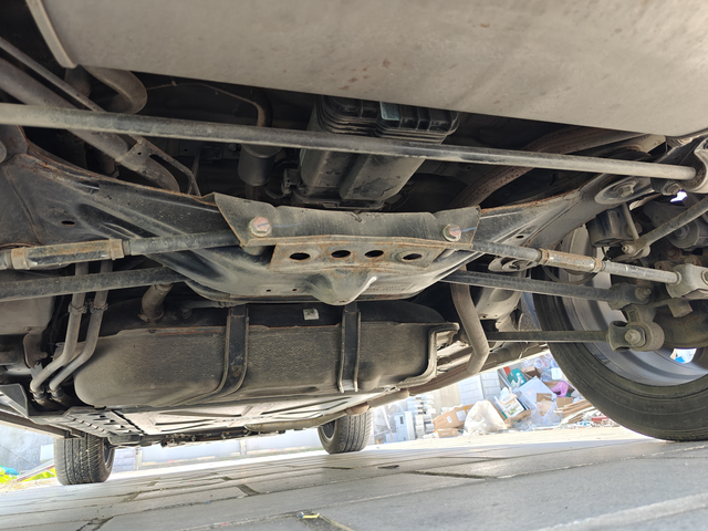 宋prodmi2022款地盘生锈
生锈成这样，用不用管，会不会有安全问题