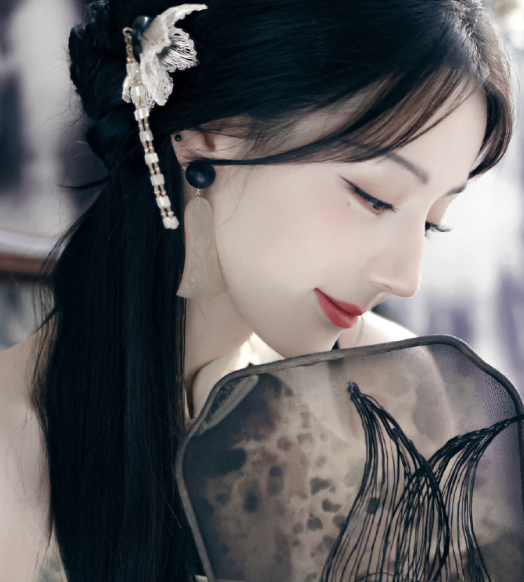 你拼命摆脱的孩子气是我想疯狂挽留的东西