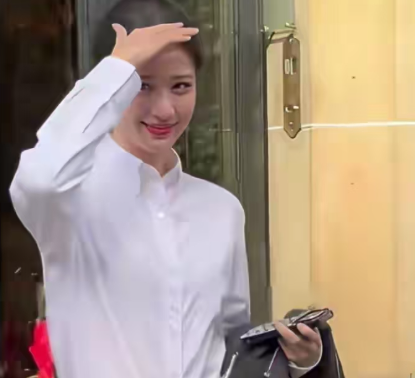 身材不够好不要穿牛仔裤，看看王楚然和沙溢就知道了
沙溢瘦下来后，说偶像包袱变重了