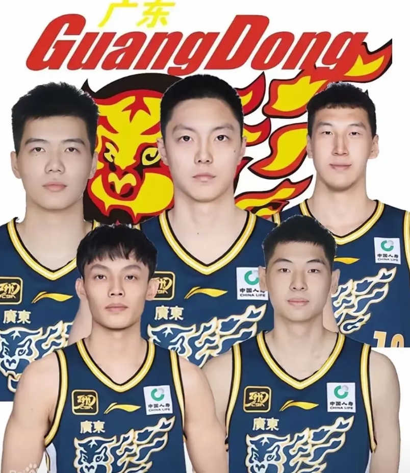 CBA附加赛！广东VS广州双方阵容实力对比如下:

1.徐杰>张兴亮

2