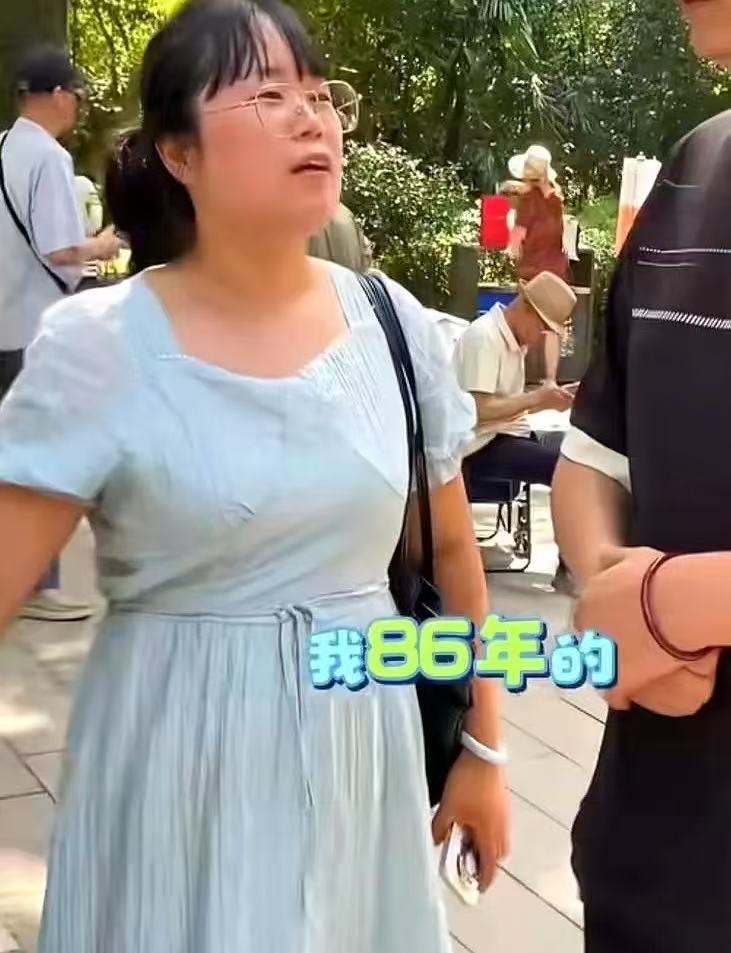 40岁大龄剩女去相亲，要求男方有房有车，这都算常规操作了。炸裂的是，她还有个条件