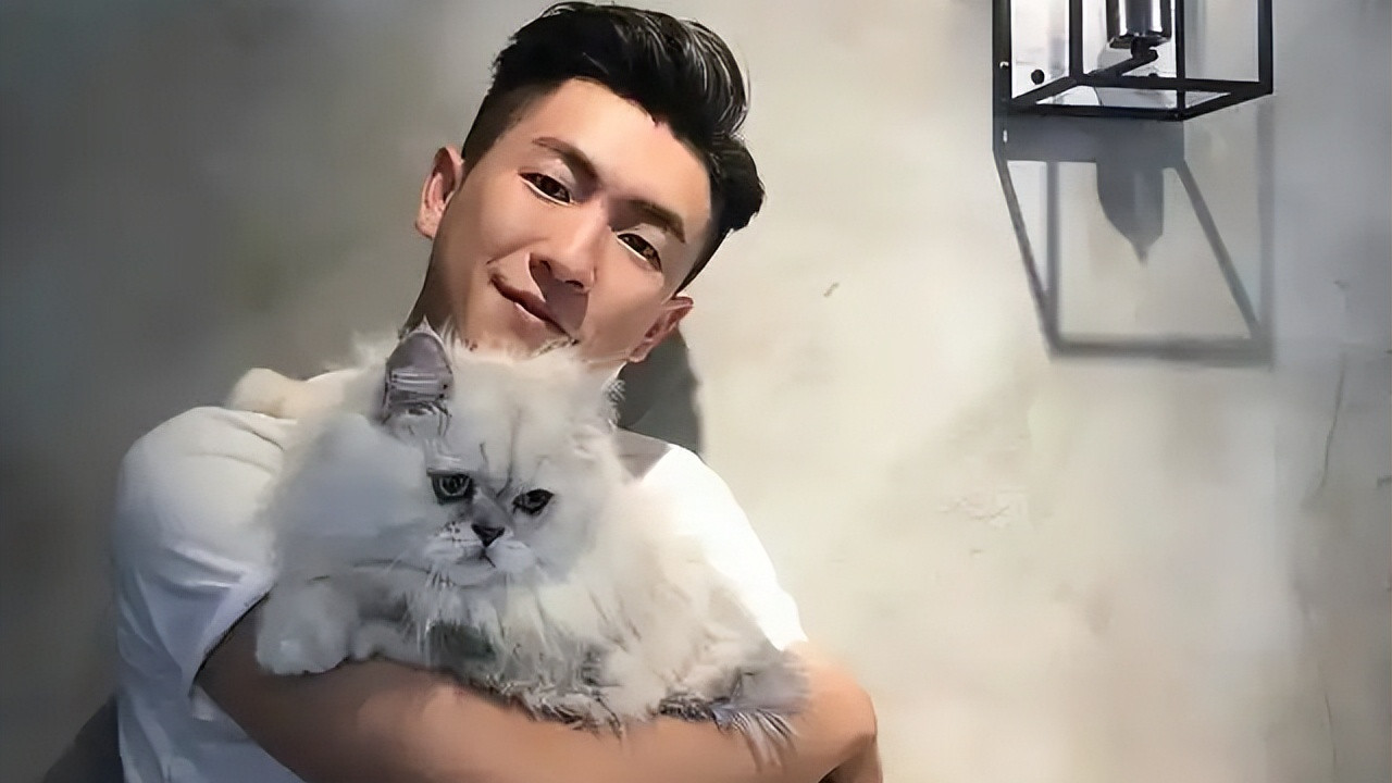 从“单眼皮肥仔”到“人肉GPS”演技：TVB马贯东20年磨一剑终逆袭