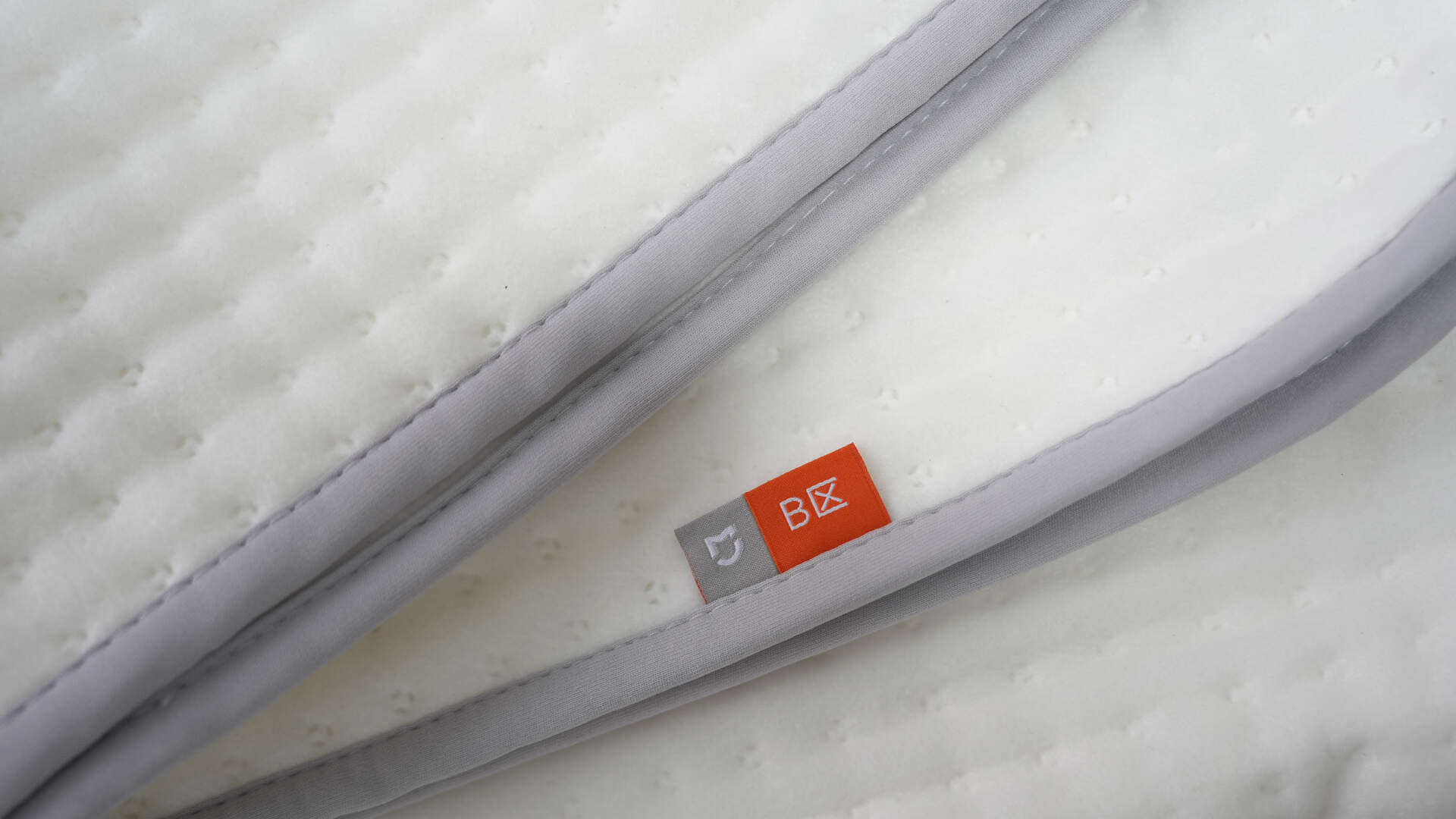 百元级暖床搭子  米家单人智能电热毯，告别冰被窝！