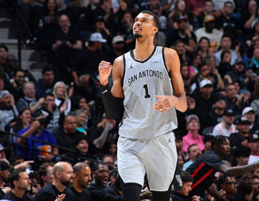 亚历山大着相了啊

本来你虽然说罚球多吧，但起码中投还是很稳的，但MVP榜出来之