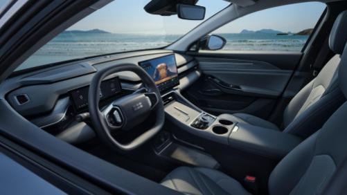 不只是颜值天花板，更是新手女司机的代步最优解