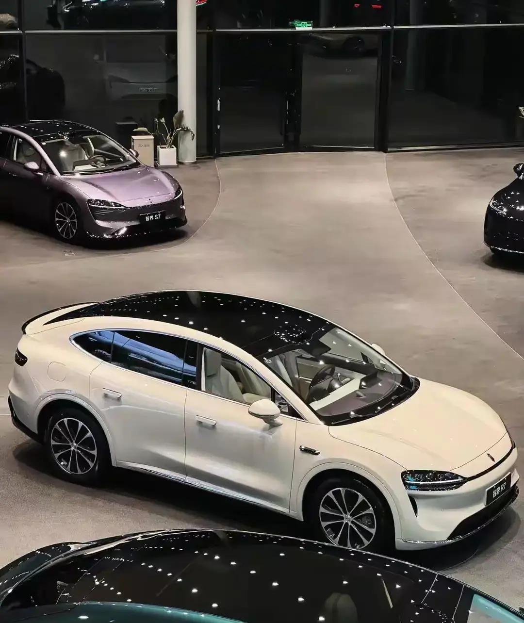 问界M6定档3月23日了，看热闹的人都在盯着小米SU7怎么出招，说实话，这帮人怕是想多了。