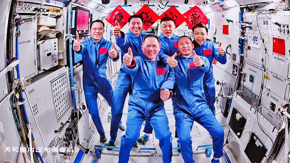 神二十三1名航天员将1年期在轨驻留 守护航天员的太空厨房藏着中国制造密码