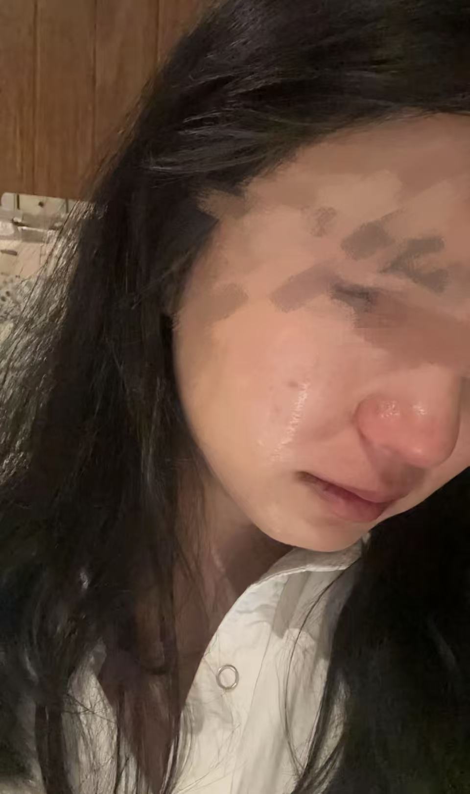 婆婆生病住院，女子却无动于衷！老公气不过，说：“我妈病了，你就不能帮我照顾一下她