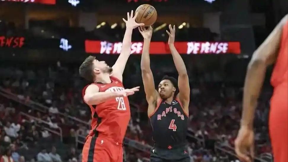 4+11+6前板！火箭新援抢爆2.7亿先生，KD盛赞：这就是签他的原因