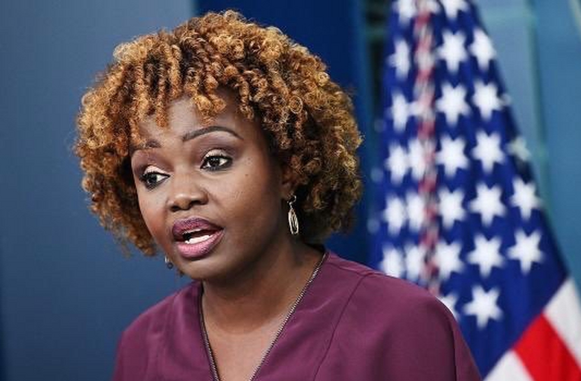 难怪日本现在总想着要拥有军队、并且想成为正常国家，因为一直摁着日本的美国，其国内