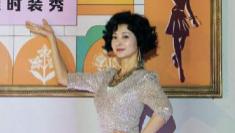 “沈眉庄”又来卖丑衣服了！