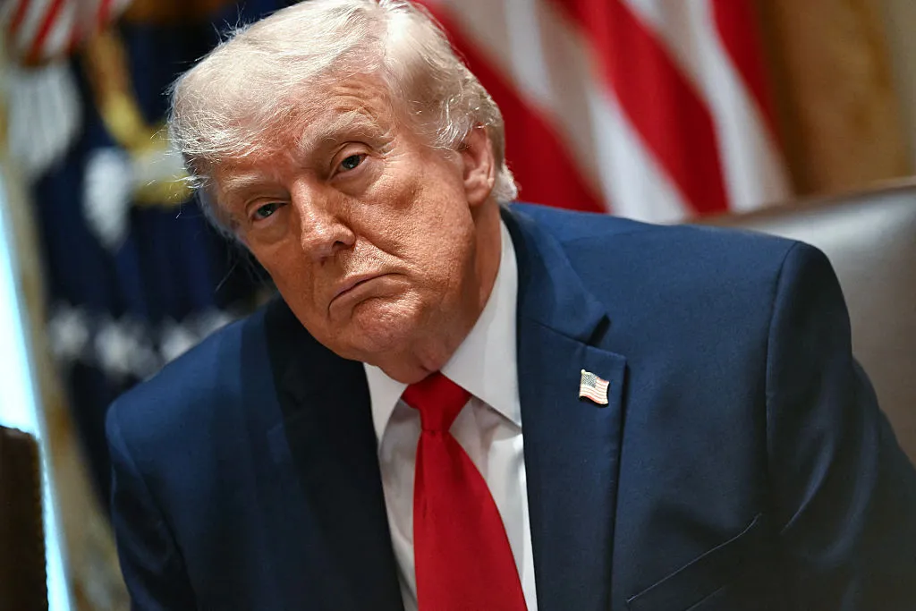 美国掀起反对AI的抗议活动，特朗普污蔑是中国暗中资助。