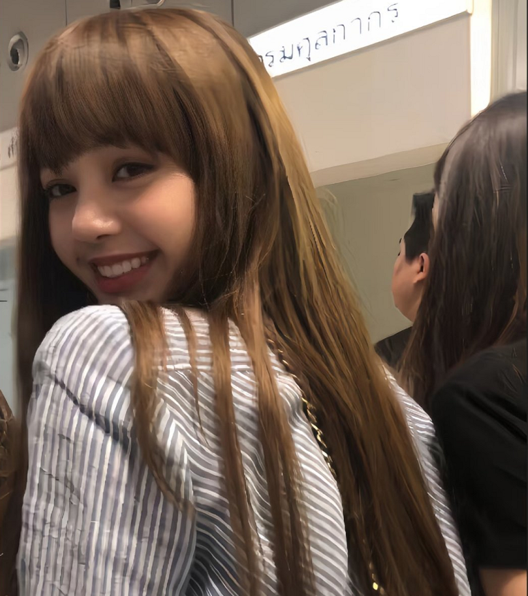 李登科曝Lisa世界杯不靠三公子：“网上很多人说Lisa这次世界杯主题曲是靠三公