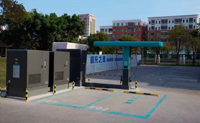 2026 北京车展名场面必须看比亚迪，直接包下 E3 整馆，四大品牌全员集结气场