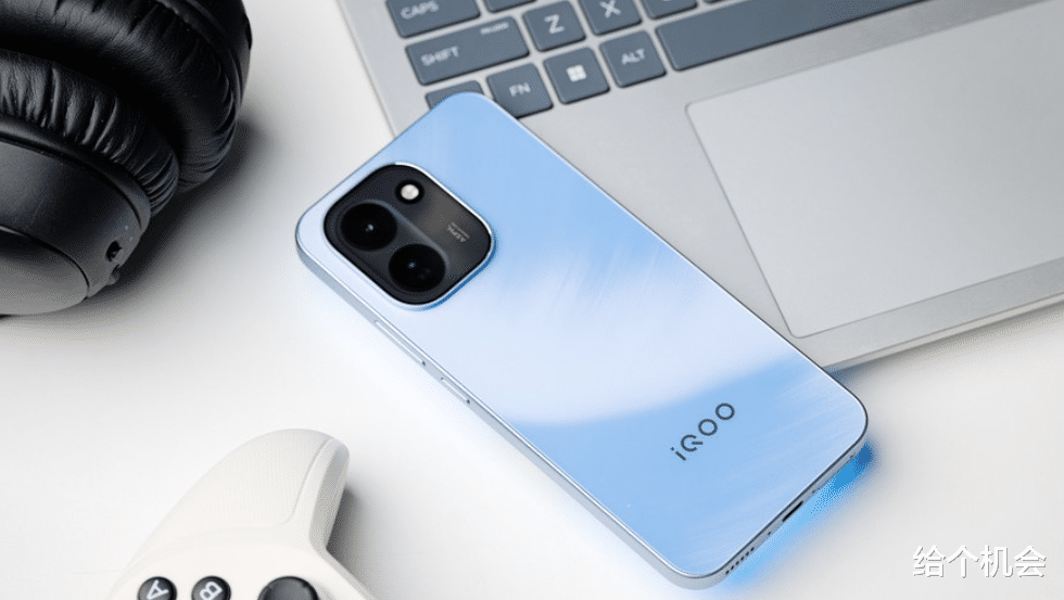 1699元起，这款9020mAh的新机，有点意思啊