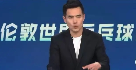 伦敦世乒赛国乒男团接连不敌韩国、瑞典遭遇两连败。刘国正赛后点评：王楚钦状态稳步回