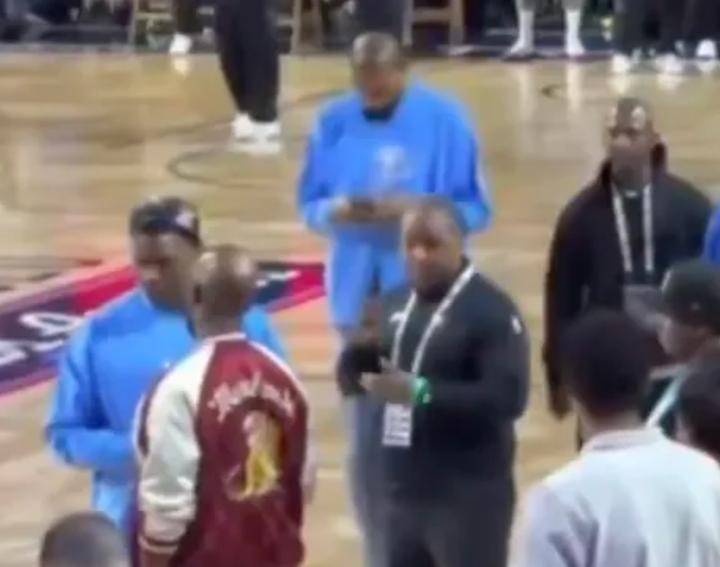 美国网红FlightReacts今日更新视频，他指责火箭球员凯文-杜兰特近期疑似