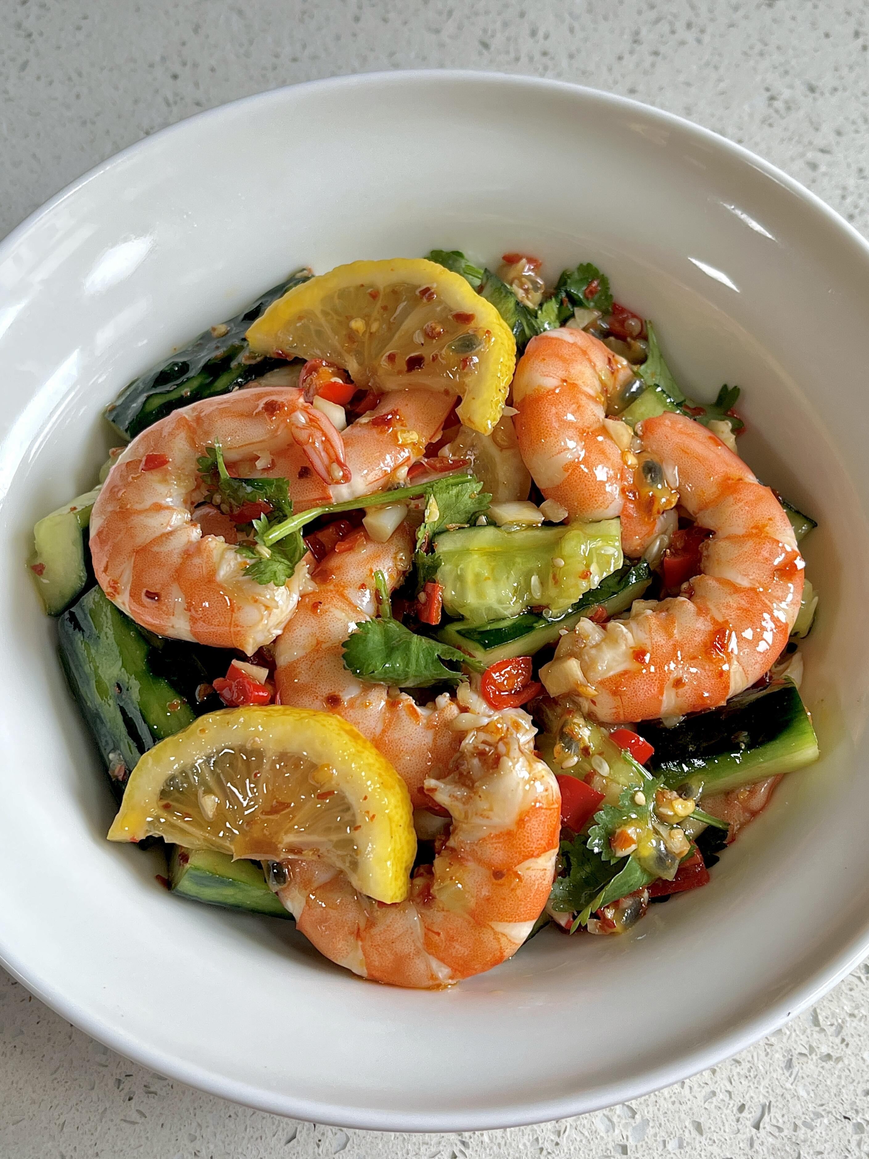 酸辣柠檬虾✨清爽开胃，一口解锁夏日快乐
馋了好久的酸辣柠檬虾，终于安排上了🍤 