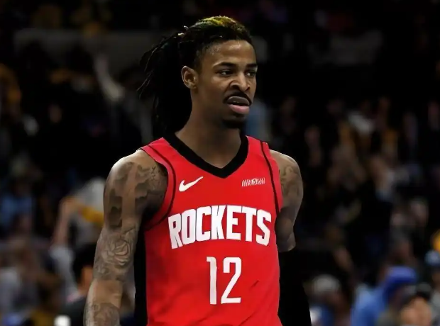 莫兰特毫无疑问适合火箭
首先，他在火箭是第三，甚至第四得分点，不需要他扛产量，莫