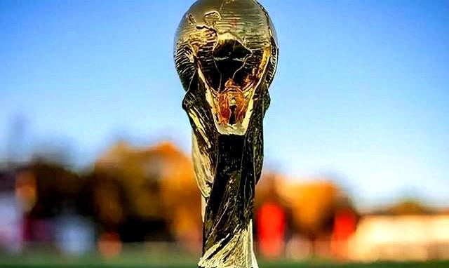2026年世界杯决赛的哨声还没吹响，西班牙和阿根廷的战袍刚挂进更衣室，一张天价账
