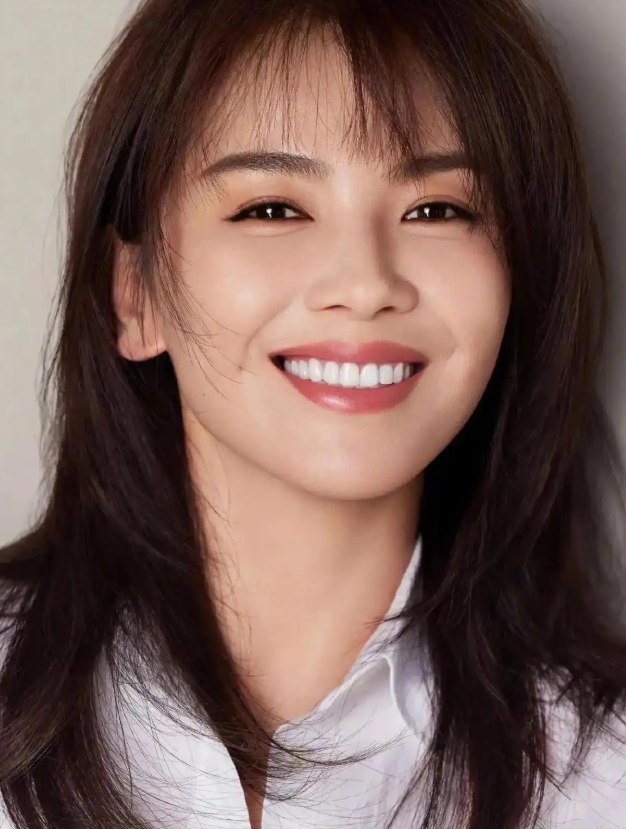 胡歌和刘涛争论就说刘涛这反应太接地气了
在生活里，谁会把擦过屁股的废纸（屎）带走