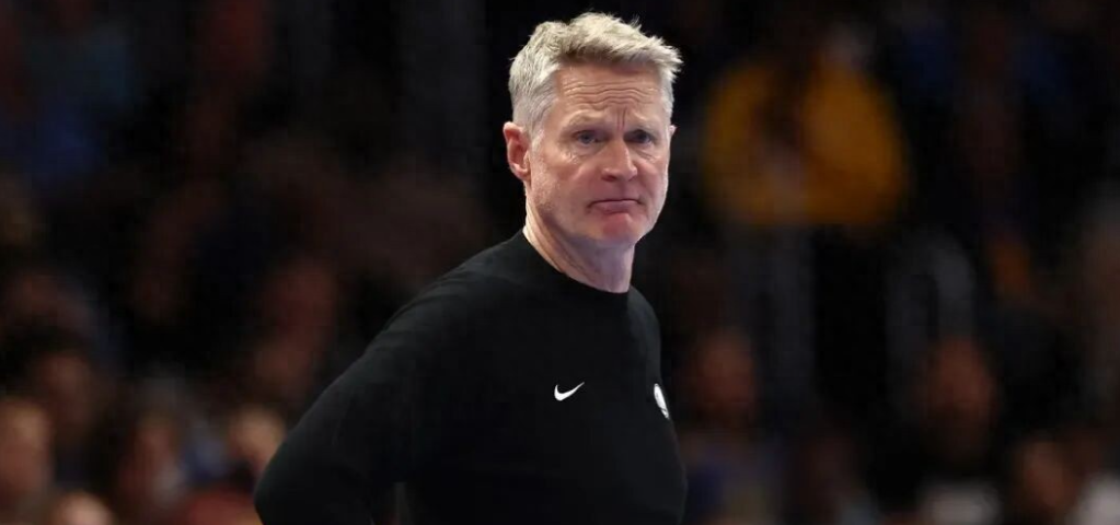 1月22日，最新消息显示，史蒂夫·科尔在勇士的未来依然悬而未决。这是他合同的最后