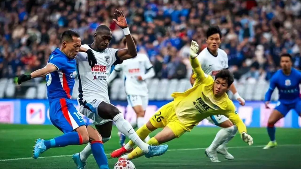 不能再输了！两轮丢9球+连败垫底，李国旭成中超下课最大热门