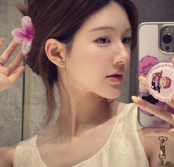 买了你的周边，你却不在我周边