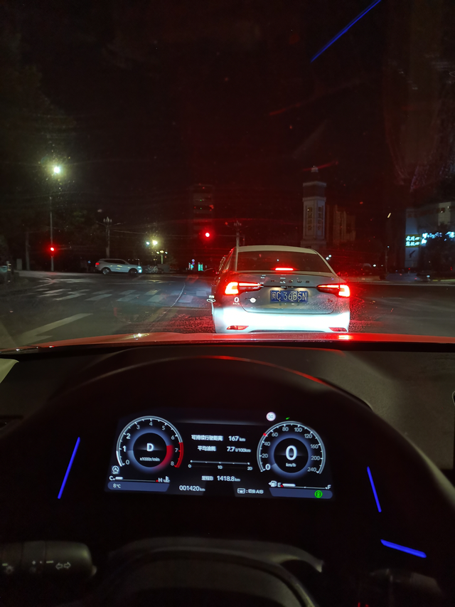 这个显示油量跟里程怎么设置，忘记在哪里找了