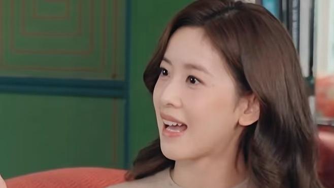 32岁章泽天采访状态炸裂！比18岁还美？这状态谁顶得住