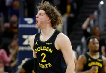 勇士主帅科尔今天接受了采访，谈到了波杰姆斯基。

波杰近日在观战旧金山巨人队的比