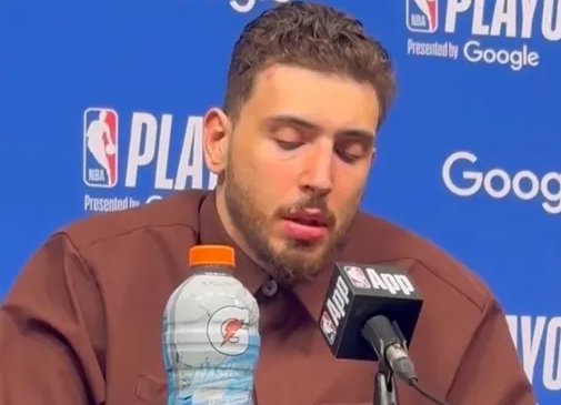 NBA季后赛首轮G6，火箭以78-98不敌湖人。
赛后申京接受了记者采访，谈及队