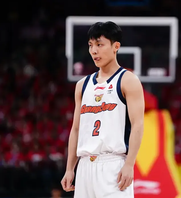 短短一周时间，广东后卫徐杰经历了职业生涯最的冰火两重天。全明星赛上，他化身球场杀