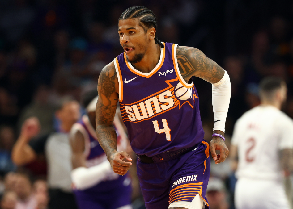 这就是格林最大的毛病

上半场打的很好，第三节就开始浪投，节奏乱了，就还是硬投硬