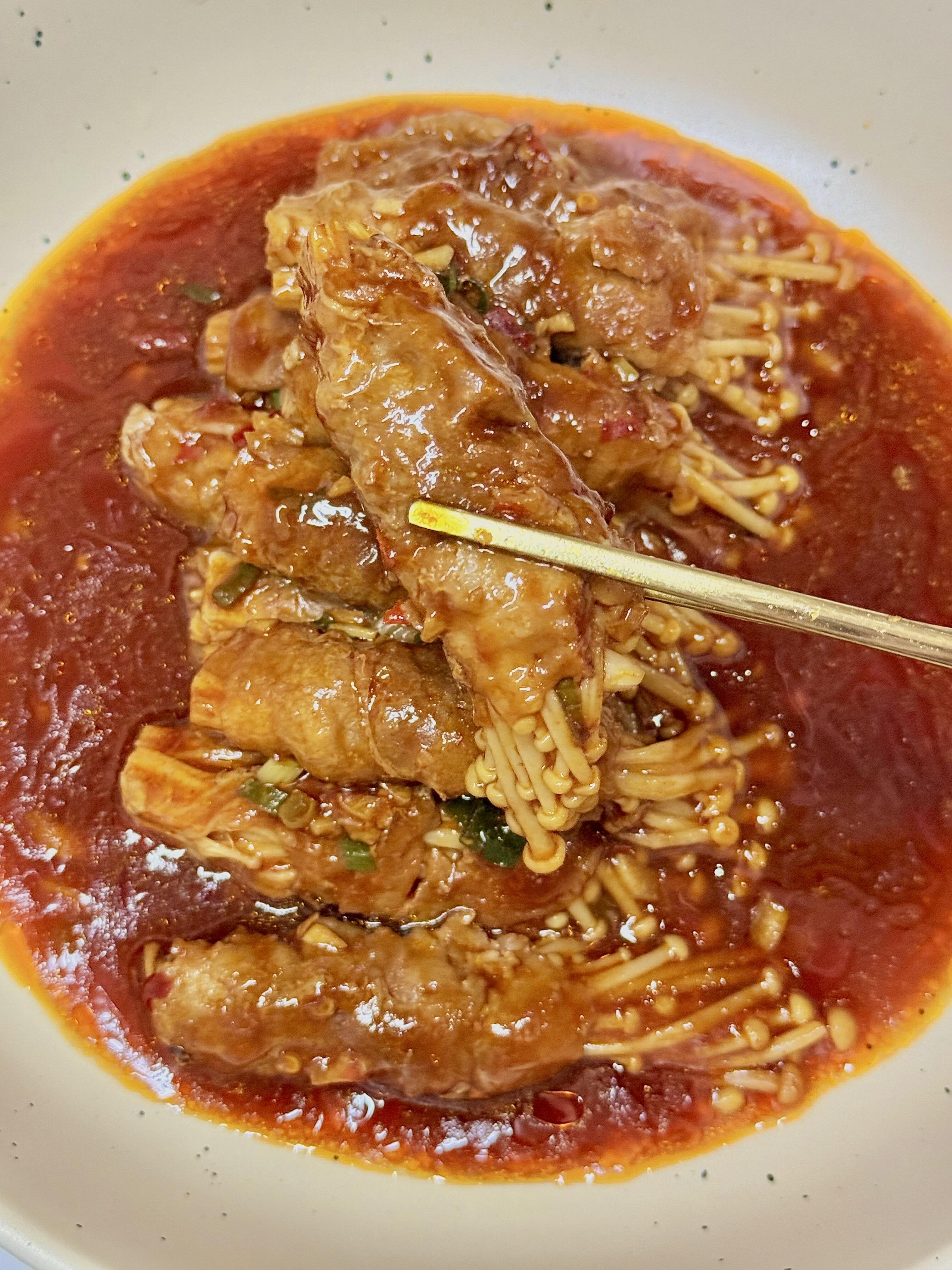 救命！这个金针菇肥牛卷承包我所有干饭时刻
谁还没做过这个金针菇肥牛卷，我是真的会