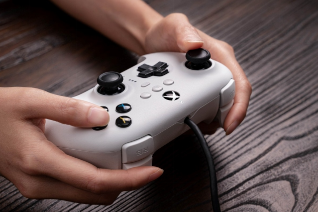 游戏手柄性价比高的有哪些？性价比游戏手柄十大排行榜推荐