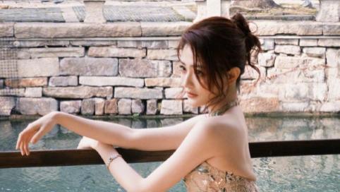 徐璐的今日份盛装，这感觉也是相当的可以了！