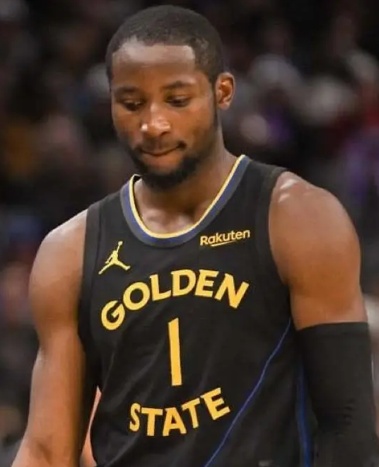 小波特、墨菲、赫伯特琼斯是勇士队的三大目标！
乔纳森·库明加将在2月5日NBA交