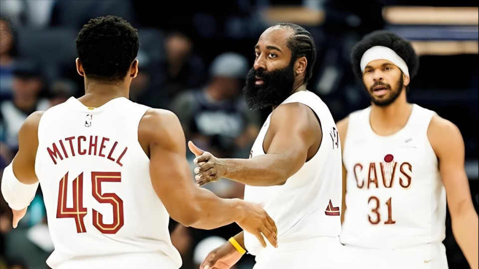 哈登的“饼皇”魔法，已喂出4位内线巨星，阿伦会是下一个吗？