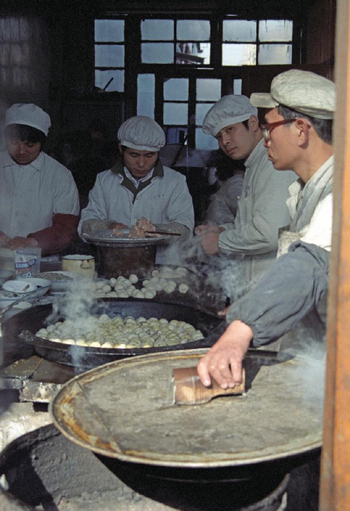 早，恰饭冇？（1986年上海）