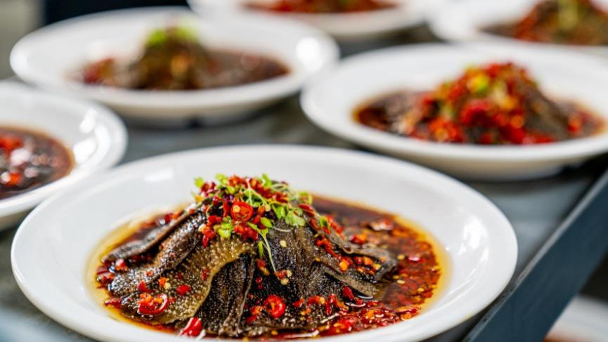 专注户外餐饮，章叔叔一站式坝坝宴，还原烟火温情宴席