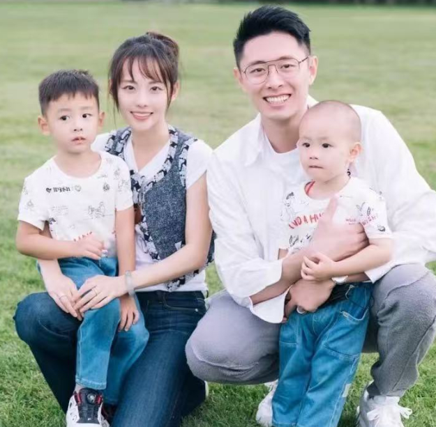 张嘉倪到底差在哪
当年她凭《又见一帘幽梦》走红，颜值演技都在线，就算嫁进所谓的“