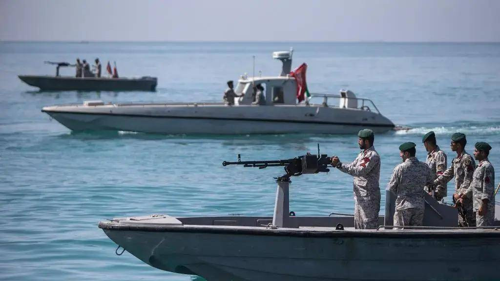 首笔“过路费”已到账伊朗：谁付的钱，是用哪种渠道付的什么钱？