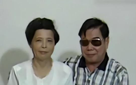 1993年台湾老兵大陆寻妻，45年未见妻已改嫁，现任丈夫：还你自由