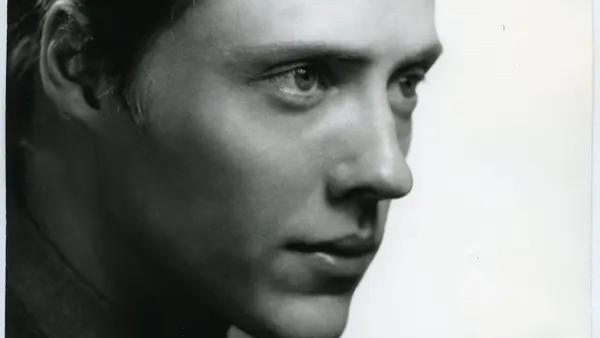 荧幕上气场强大的反派专业户，生活中热爱和平的克里斯托弗·沃肯