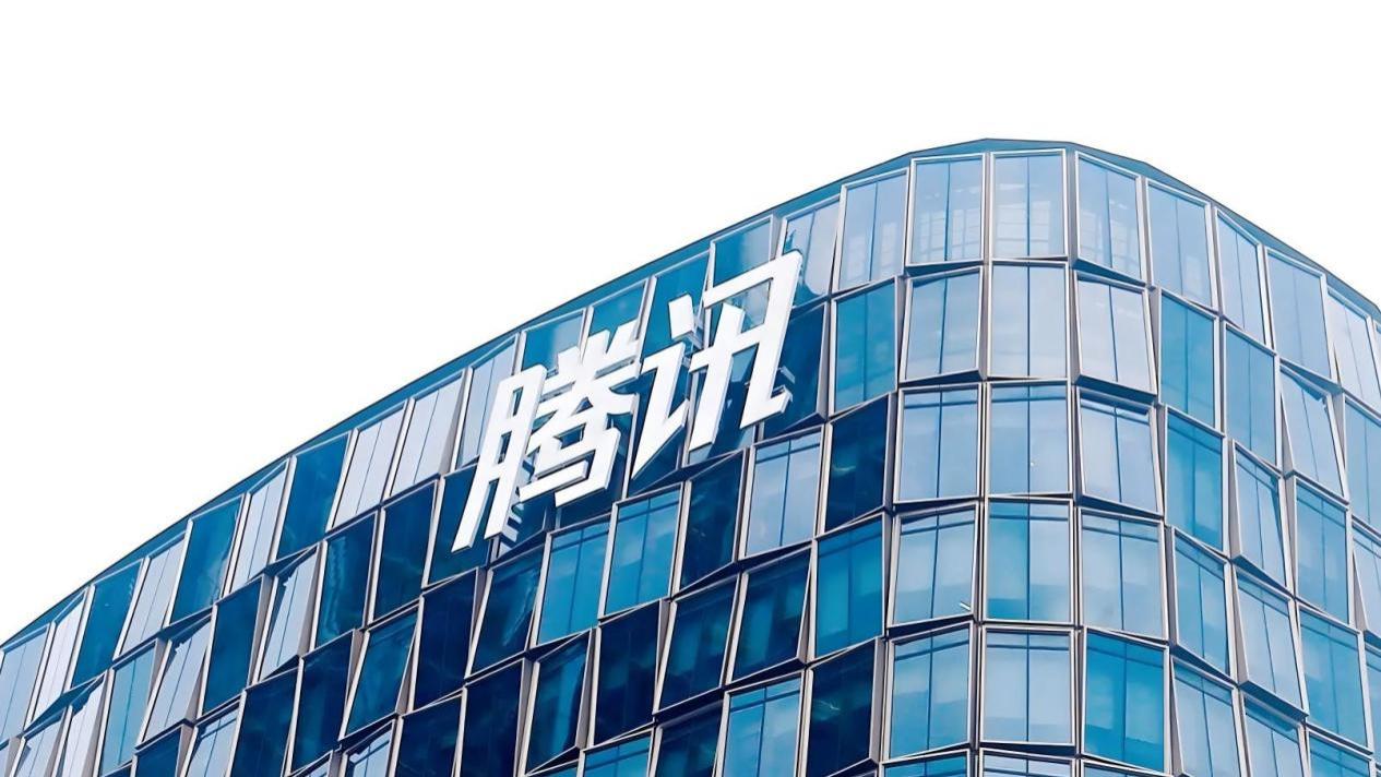 元宝日活暴跌、混元艰难追赶：腾讯在AI赛道上还能翻盘吗？