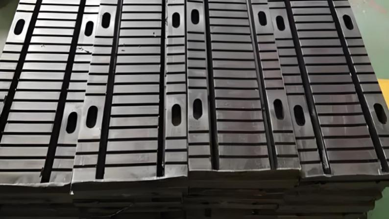 桥梁橡胶板式伸缩缝安装要点 施工避坑全指南