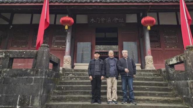 长征途中，一批红军战士从“旱鸭子”变为“水中蛟龙”